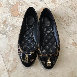 Michael Kors flat size 7